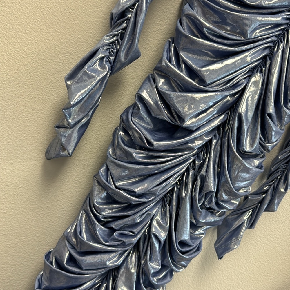 Long Sleeve Ruched Metallic Dress - Picture 11 of 12